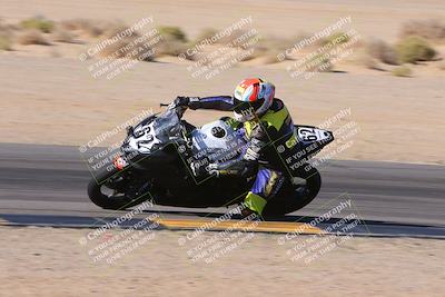 media/Dec-10-2023-SoCal Trackdays (Sun) [[0ce70f5433]]/Turn 9 Inside Set 2 (1115am)/